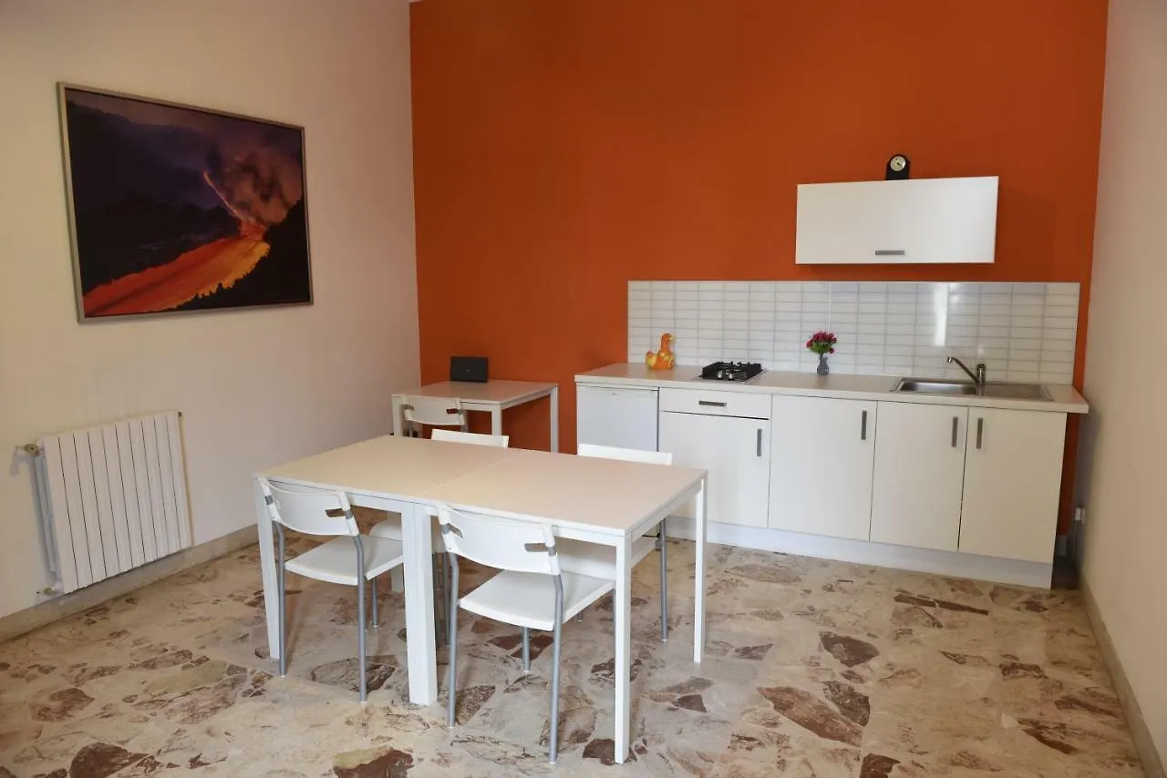 Acqua E Fuoco Chez Rachel Bed & Breakfast Riposto
